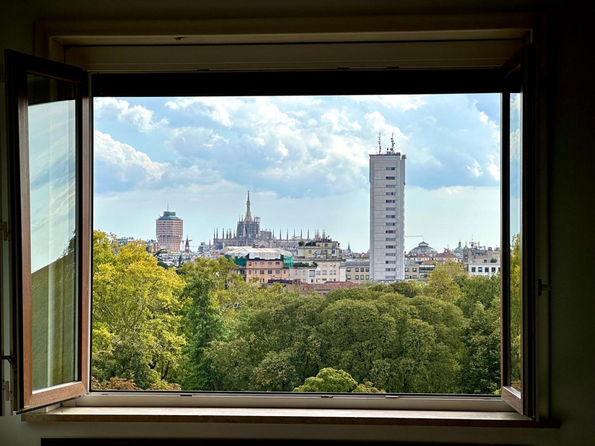 Appartement Trilocale Vintage Vicino A Con Vista Panoramica Sul Duomo Milan
